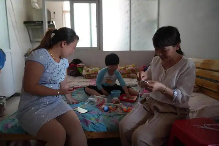 毛坦厂陪读父母的高考战役每天打工十小时换月薪2千