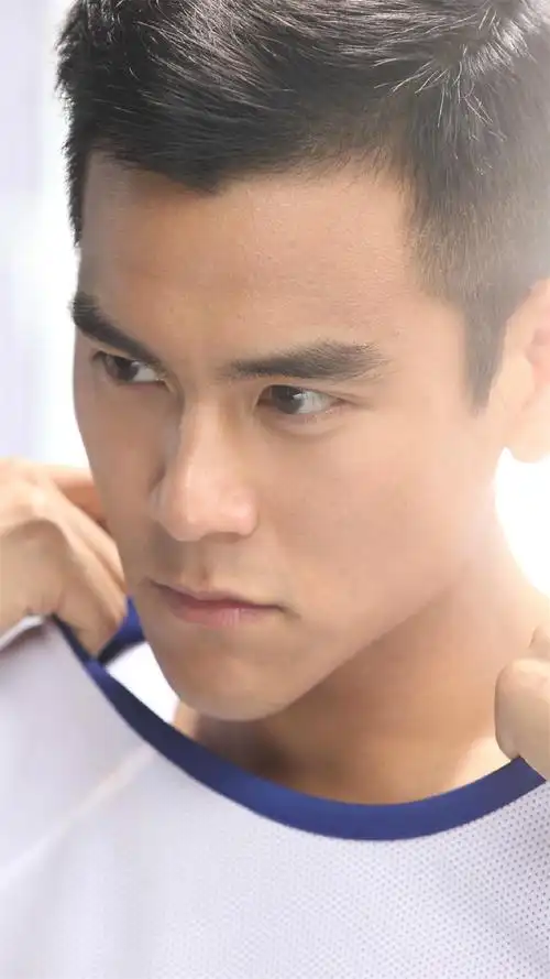 【壁纸】爱豆壁纸/你们的励志boy彭于晏