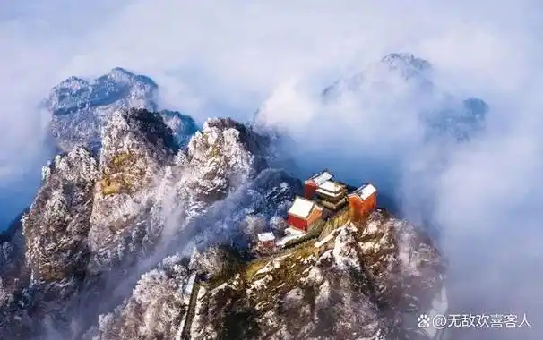 武当山上雪沾衣!