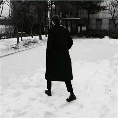 qq小清新头像男生背影头像最新 不要辜负你我的美好时光