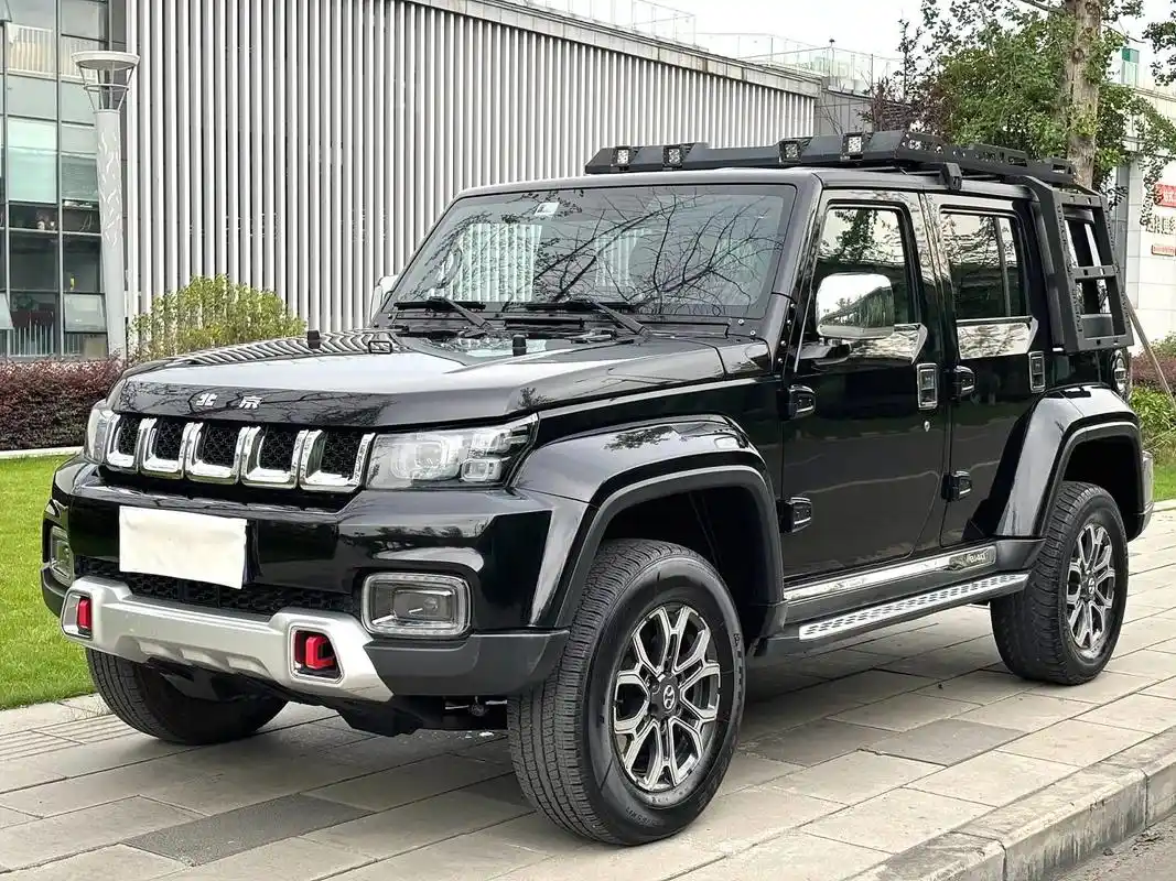 北京2019款 bj40 plus 2.0t 四驱城市猎人 - 抖音