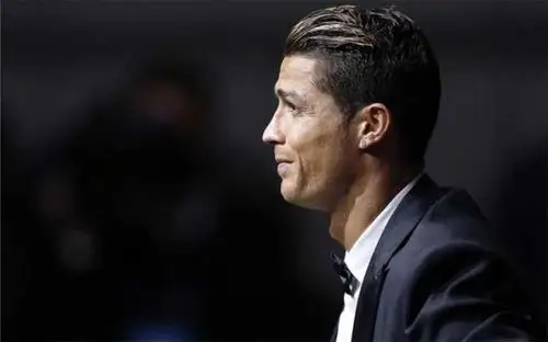 英媒曝c罗下定决心逃离皇马下一站不是曼联就是曼城