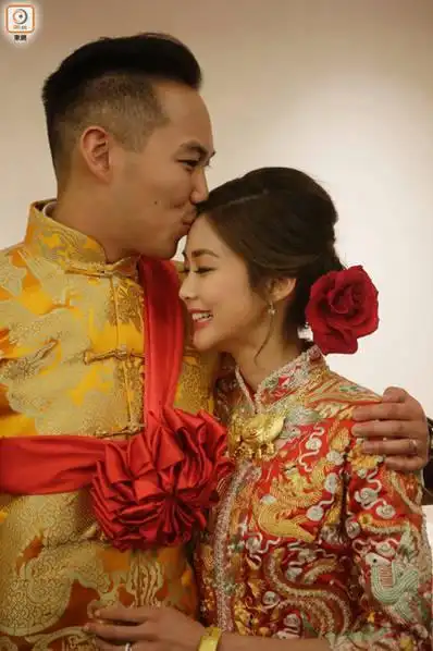 岑丽香与老公强强.