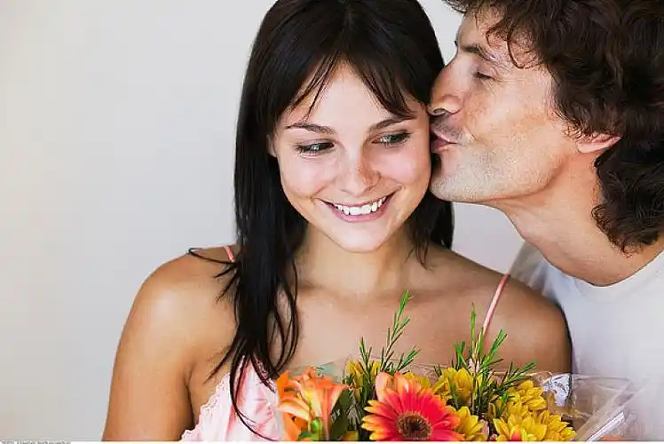 男人_吻_女人_高清图片_全景视觉