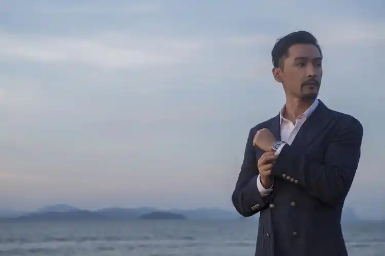 学术丨为什么伯爵家族第四代传人说"胡歌就是优雅"?