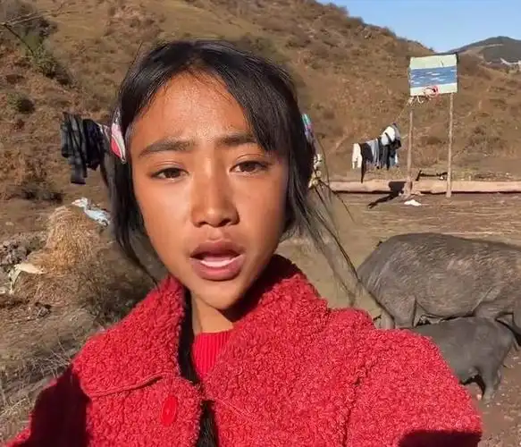 网易首页>网易号>正文申请入驻> 视频里可怜哭着的孩子和食不果腹的