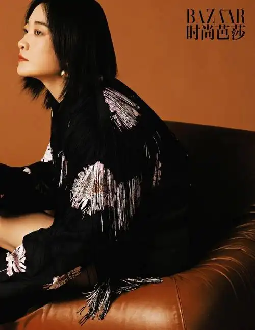 贾玲x 《时尚芭莎》三月刊 | 写真 钟灵__财经头条