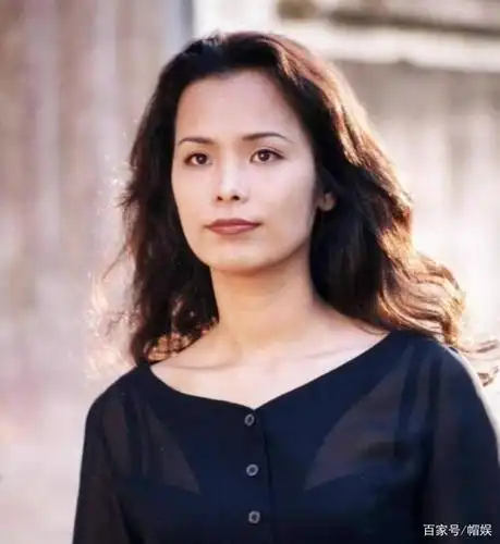 韦唯:抛弃付笛生,当侯耀文情人,嫁外国老公险被谋杀