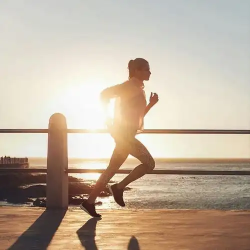 很酷的健身头像图片女 高清好看励志适合健身女孩的头像图片_励志头像