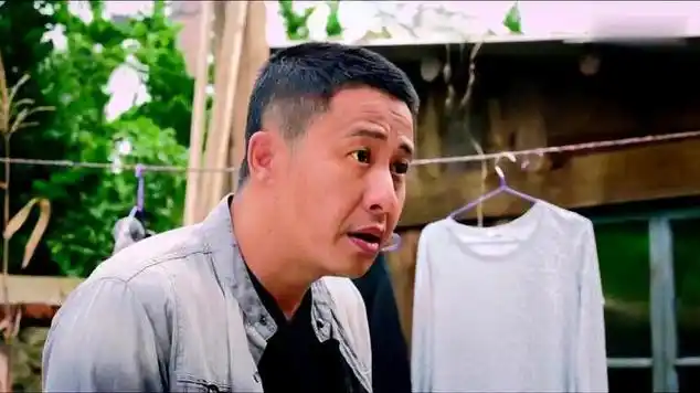 无贼:段益向所长送回亲妈亲爸手中,直接哭了,太催泪了