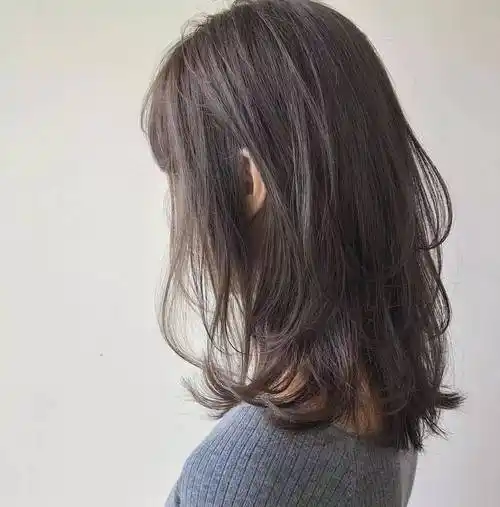 高层次碎剪中长发好看又时髦