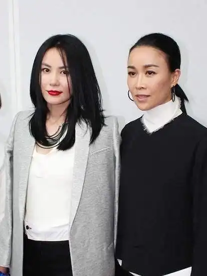 20年后王菲那英携手再上春晚两人真实关系一目了然