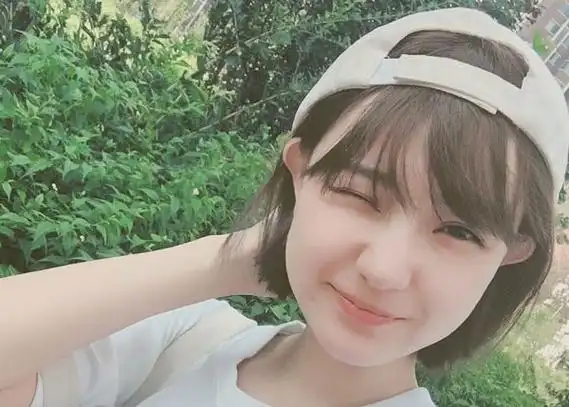 非诚勿扰陈洁个人资料微博 系时尚编辑被评笑容最可爱女生