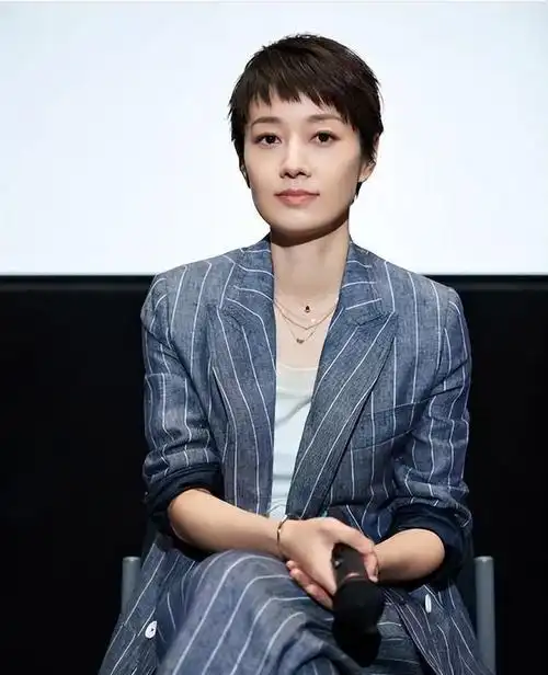 分开不到3年再看马伊琍和文章一个天上一个地下