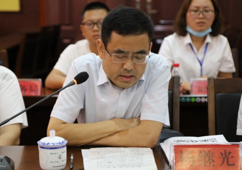 贵州黔龙律师事务所主任杨继光