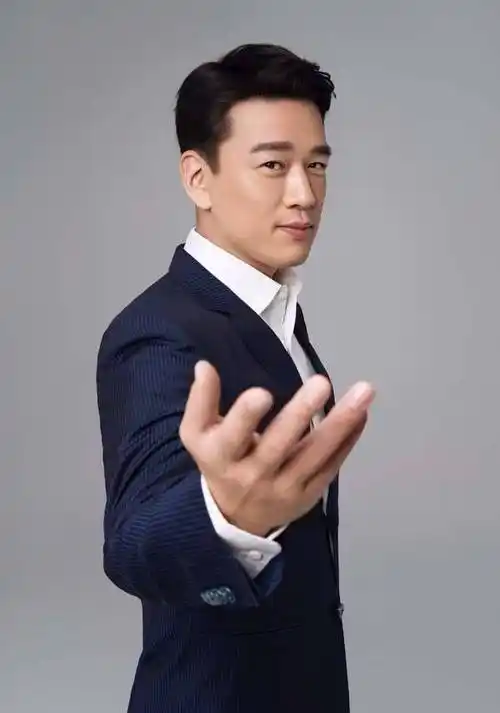 王耀庆:与妻子从校服到婚纱,携手20年0绯闻,慢生活也幸福_郭晏青_妹妹