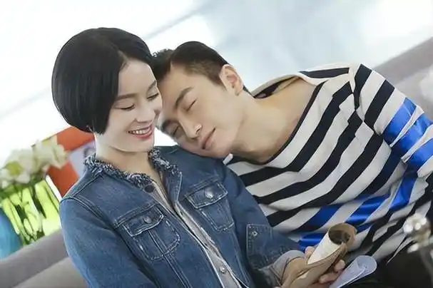 回顾明星下不来台的尴尬现场刘亦菲笑容消失黄渤不愧高情商