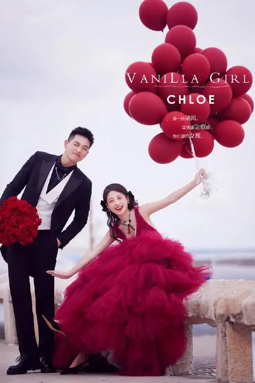 红色系婚纱照  简直是刻在血脉里的喜欢  明艳不俗的婚纱照风格  喜庆