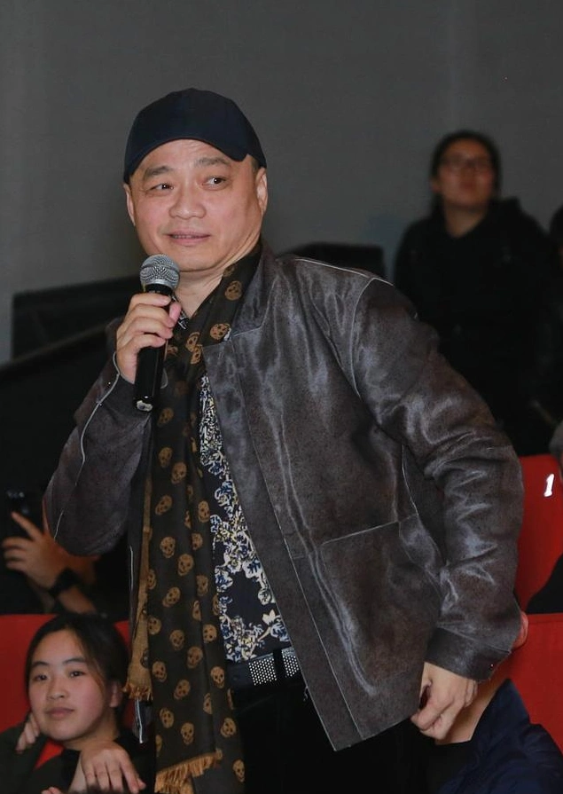 崔永元55岁近照如此富态,网友直呼:说明最近生活状态不错!