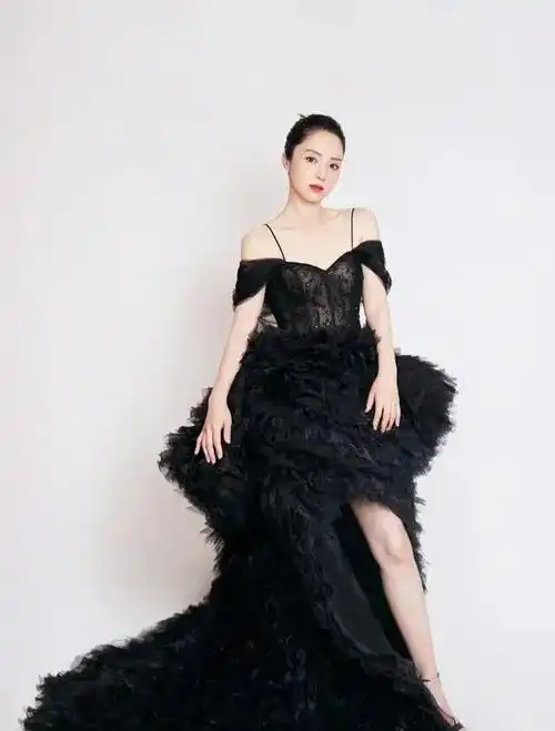 如今才知道,为什么董璇不恨前夫高云翔,她巧妙躲开了所有的伤害