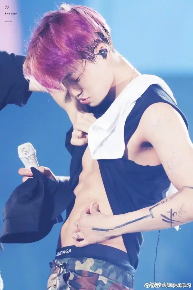 老公们的腹肌合集