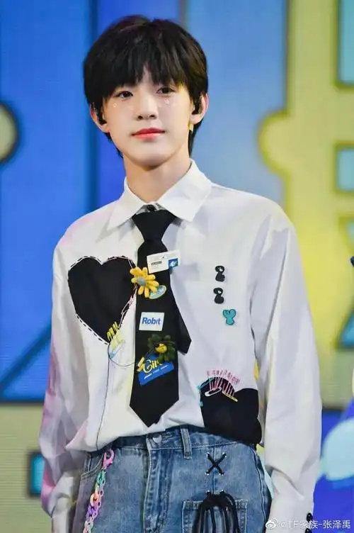 继一代tfboys和二代时代少年团后,tf家族三代谁能出道成团?