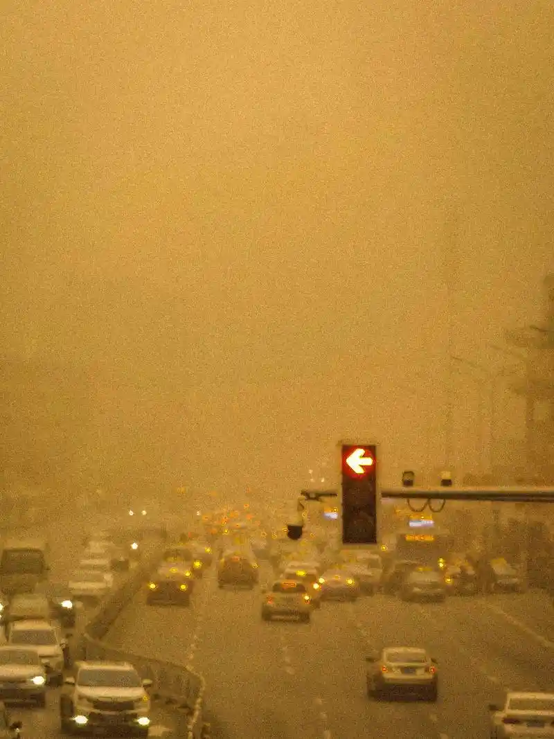 2021年3月17日36张照片记录兰州沙尘暴肆虐期盼蓝天