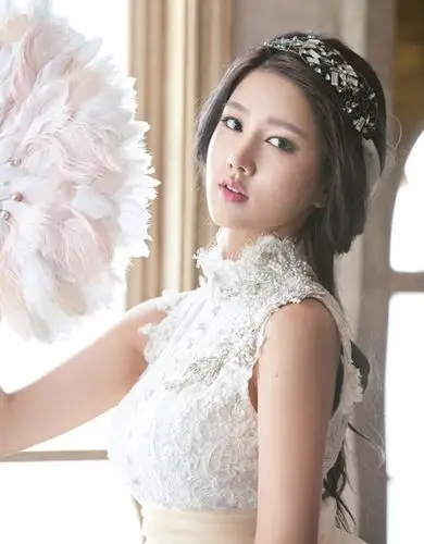 杨智媛荣获韩女艺人no1这身材能跟亚荣比真是很一般了