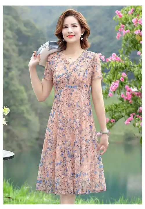 50岁左右的高档女夏装连衣裙妈妈雪纺碎花中年妇装气质40岁中老年洋气