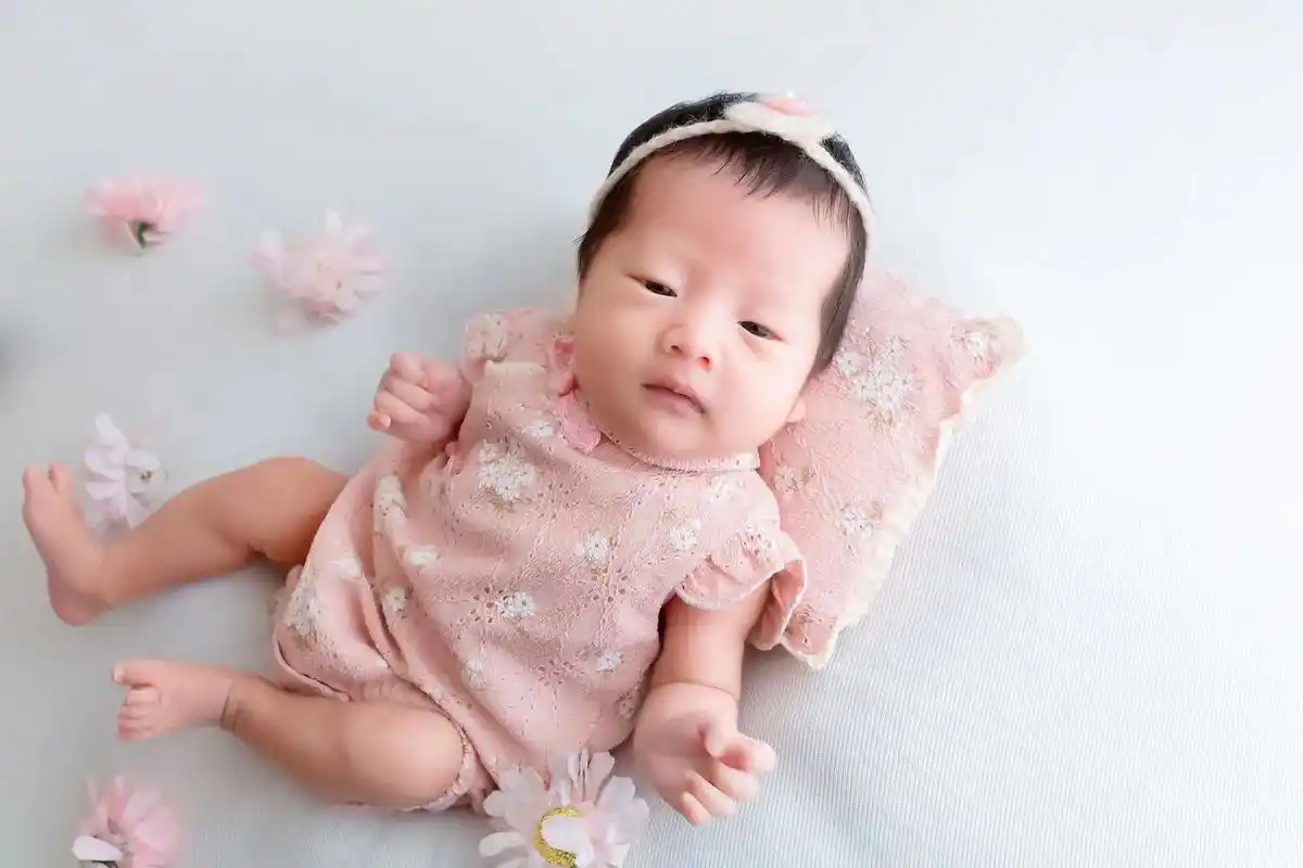 萌萌的小可爱 #可爱小老虎 #新生儿摄影  - 抖音