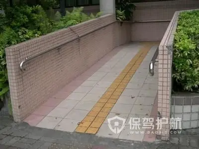 门口台阶打斜坡禁忌有哪些?门口台阶和斜坡哪个好?