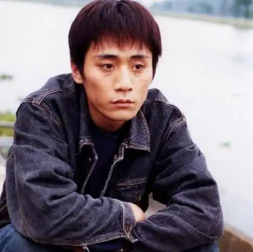 刘烨:与谢娜相恋多年后分手,转身娶下外国妻子,家庭幸福美满