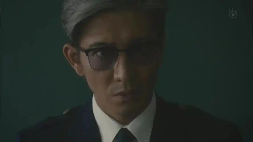 木村拓哉染银发新剧再演魔鬼教官