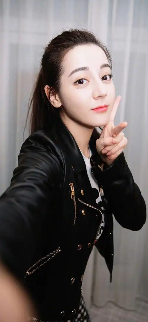 迪丽热巴格式:jpg热门壁纸标签王羽杉田馥甄刘令姿郭禹晗江亦祺曲面屏