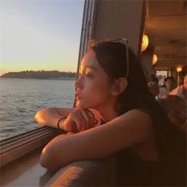 又仙又温柔的唯美长发飘逸女头_女生头像_美头网