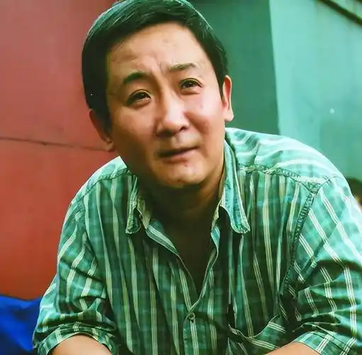 演员梁天:大哥去世后看清英达,不参加妹妹婚礼,对不起宋丹丹_梁欢