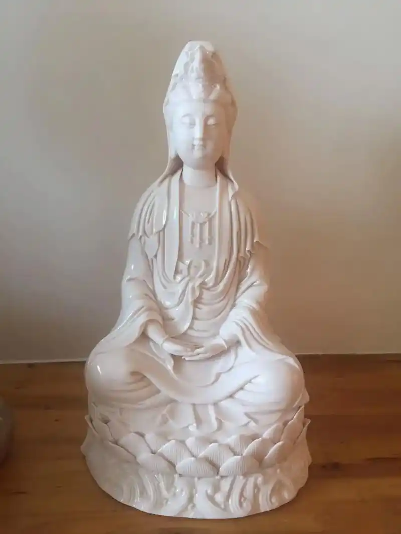 德化名家林睦殿玉白瓷观音.德化名家林睦殿玉白瓷观音,高33厘 - 抖音