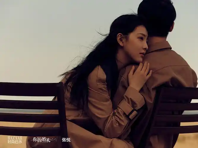 电影《你的婚礼》携《时尚芭莎》记录青涩初恋 许光汉章若楠以"一天"