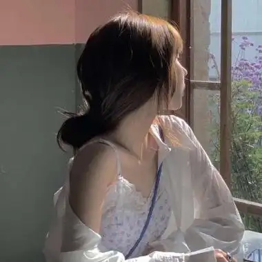 2021女生头像最新版高冷图片