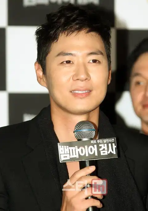 延政勋李英雅李元中金惠珍等活动0928下午ocn剧吸血鬼检察官发布会