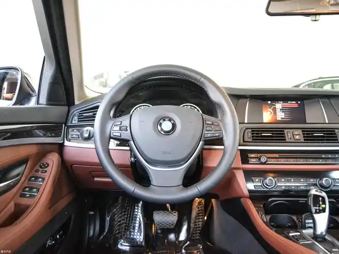 【2017款宝马5系525li 领先型_中控区_32/1155张图片】_汽车图片大全