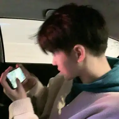 高清帅气的网恋男头真实图片,男生头像图片