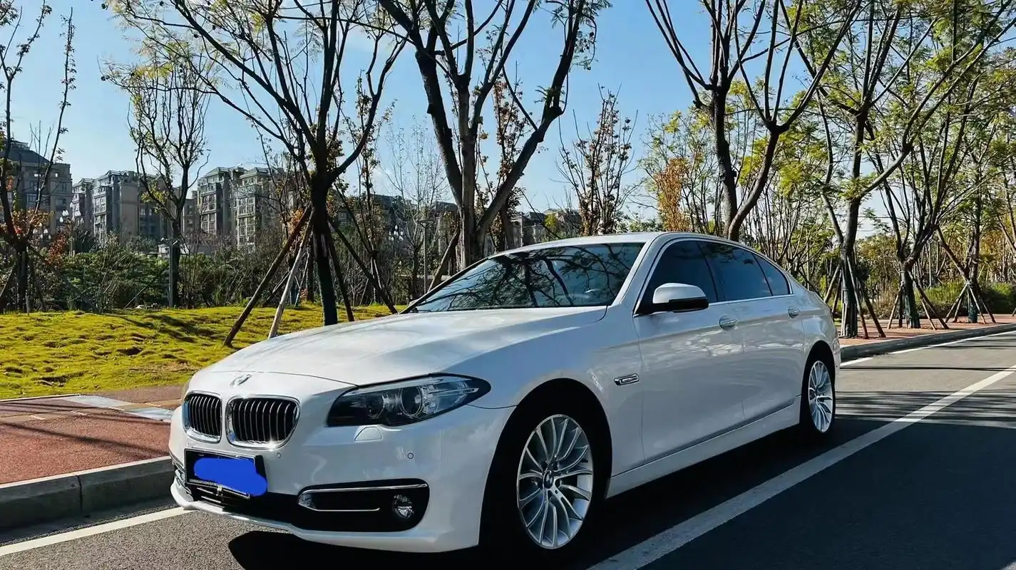 68万.16年8月宝马525豪华设计套装 - 抖音