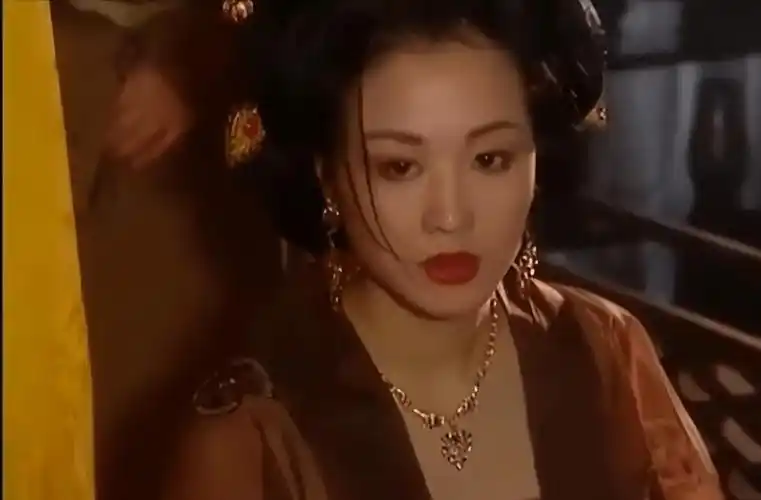 隋文帝刚死,杨广送给庶母宣华夫人一个小盒子,宣华夫人看后懵了_蔡氏