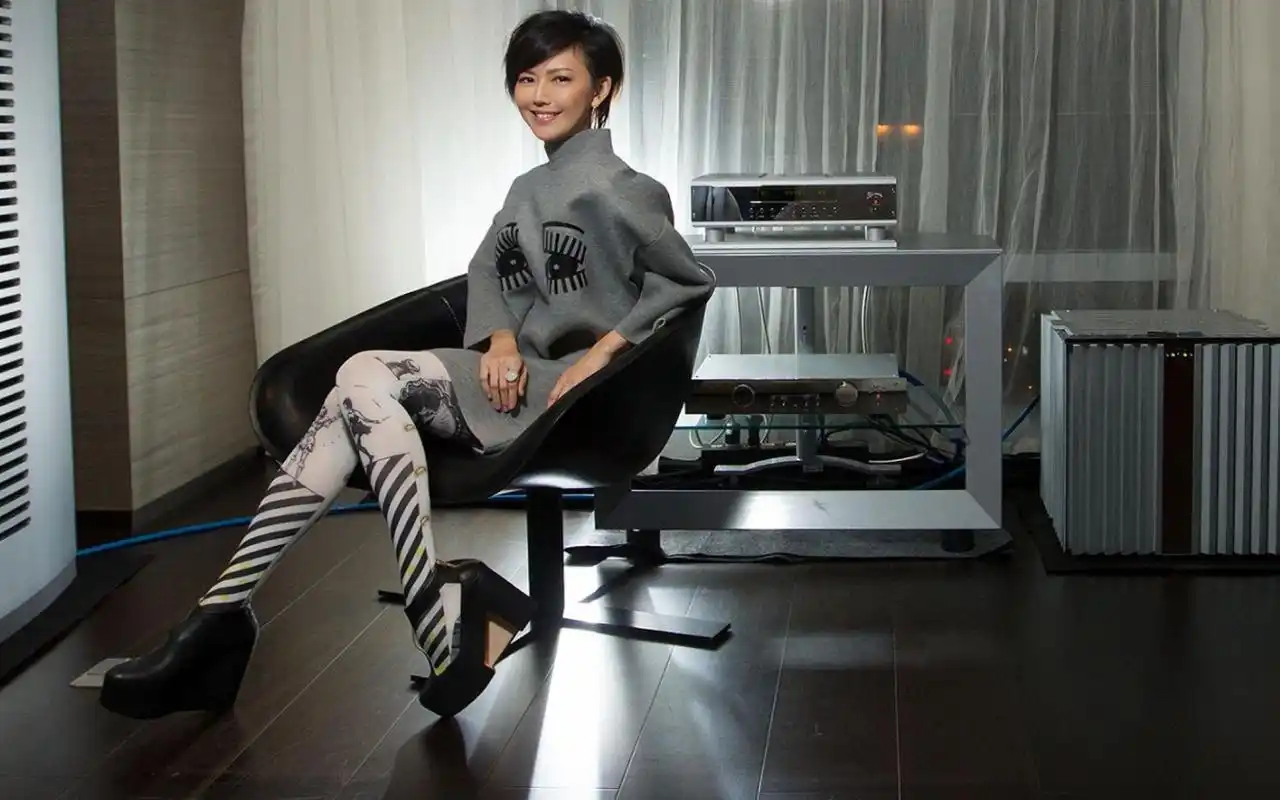 亚洲天后气质女星孙燕姿清纯养眼写真桌面壁纸(一)