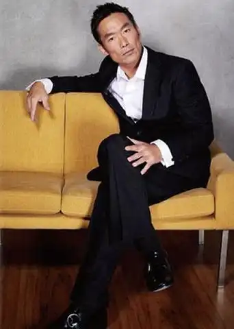 早餐不好就生气!郑浩南怒斥内地大牌明星:高片酬低素质还不敬业