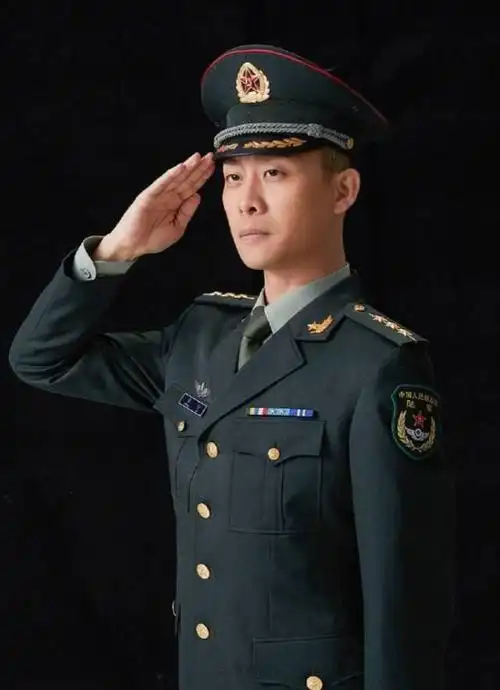 八一建军节吴京黄晓明张馨予等明星发文致敬中国军人