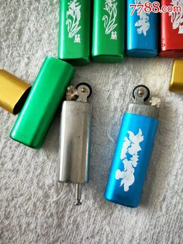 全新库存(汽油)老打火机24个合售