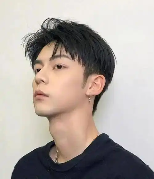 10款最帅气的发型,合适各范例男,哪一款让你心动了?