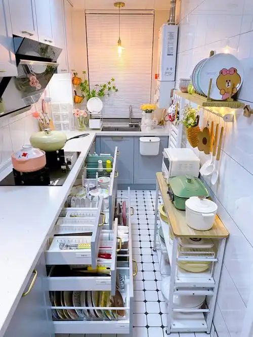 小户型厨房装修8㎡l型厨房收纳和布局分享